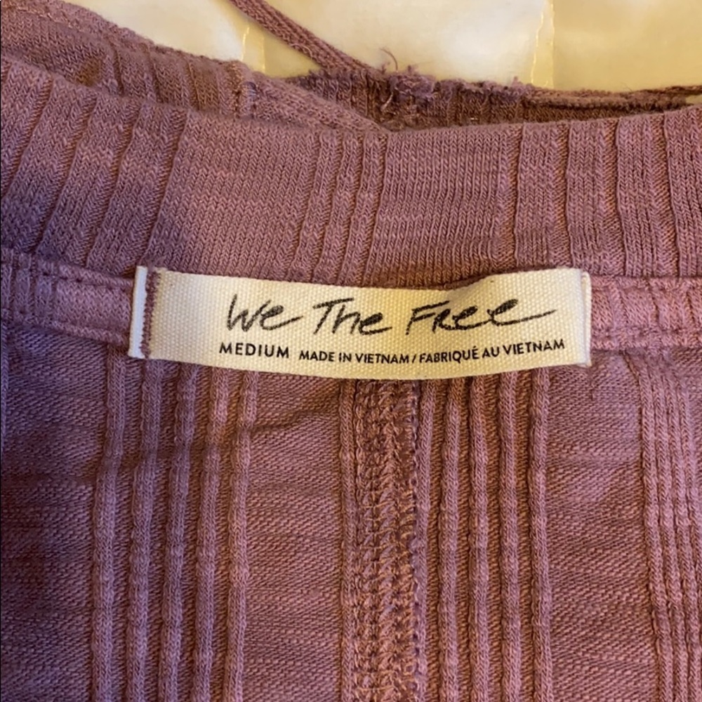 Free People Bug Sur Tee Long Sleeves Size Medium - Picture 9 of 11